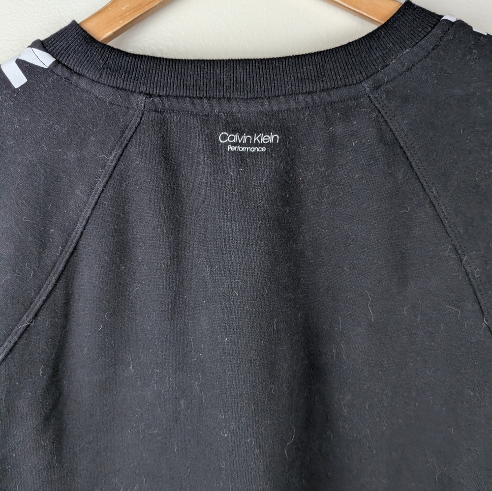 Calvin Klein Women's Black Cropped Performance Sweatshirt Streetwear Spell Out - Picture 11 of 12